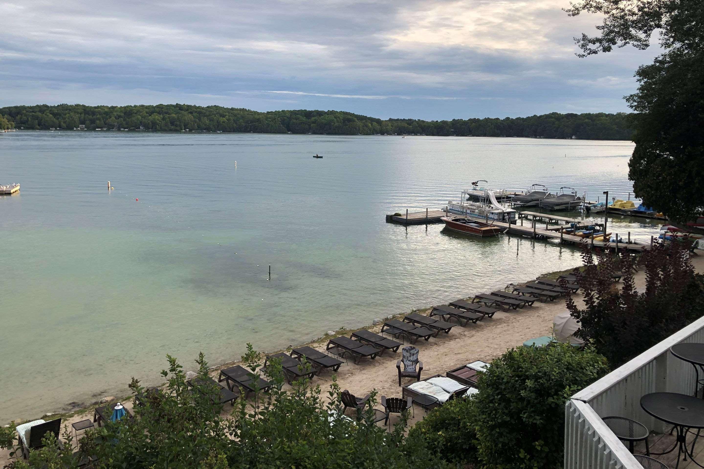 The Shore Club Wisconsin, Ascend Hotel Collection Elkhart Lake Exterior photo